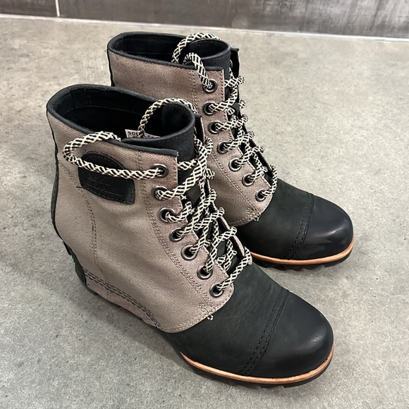 Sorel Joan of Arctic Winter Wedge Boots 9 - Picture 2 of 6